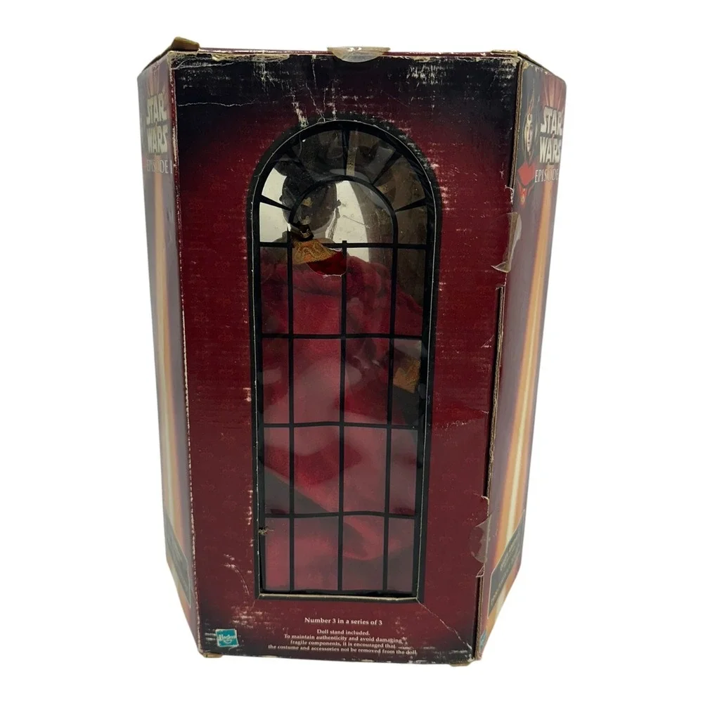 1999 Star Wars Queen Amidala Portrait Edition Red Senate Gown Doll Hasbro
